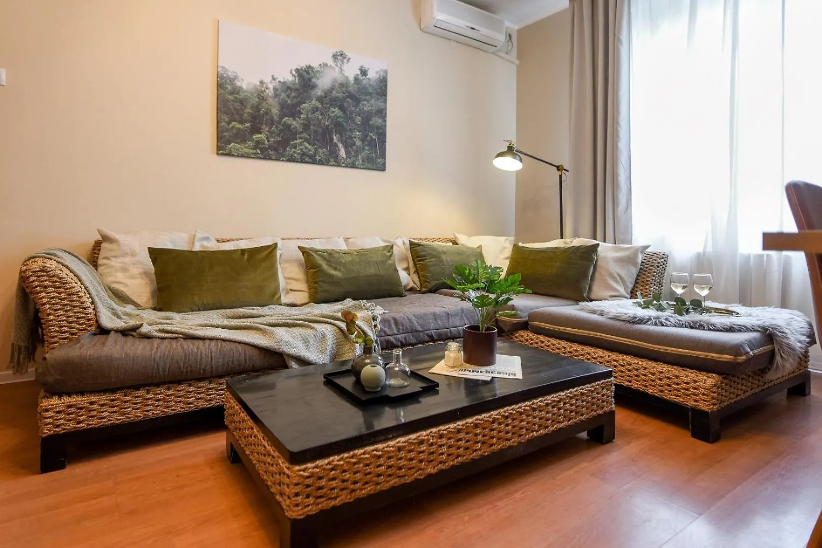 Modern Elegance In The Heart Of The City - Romana Square Apartments Bucharest