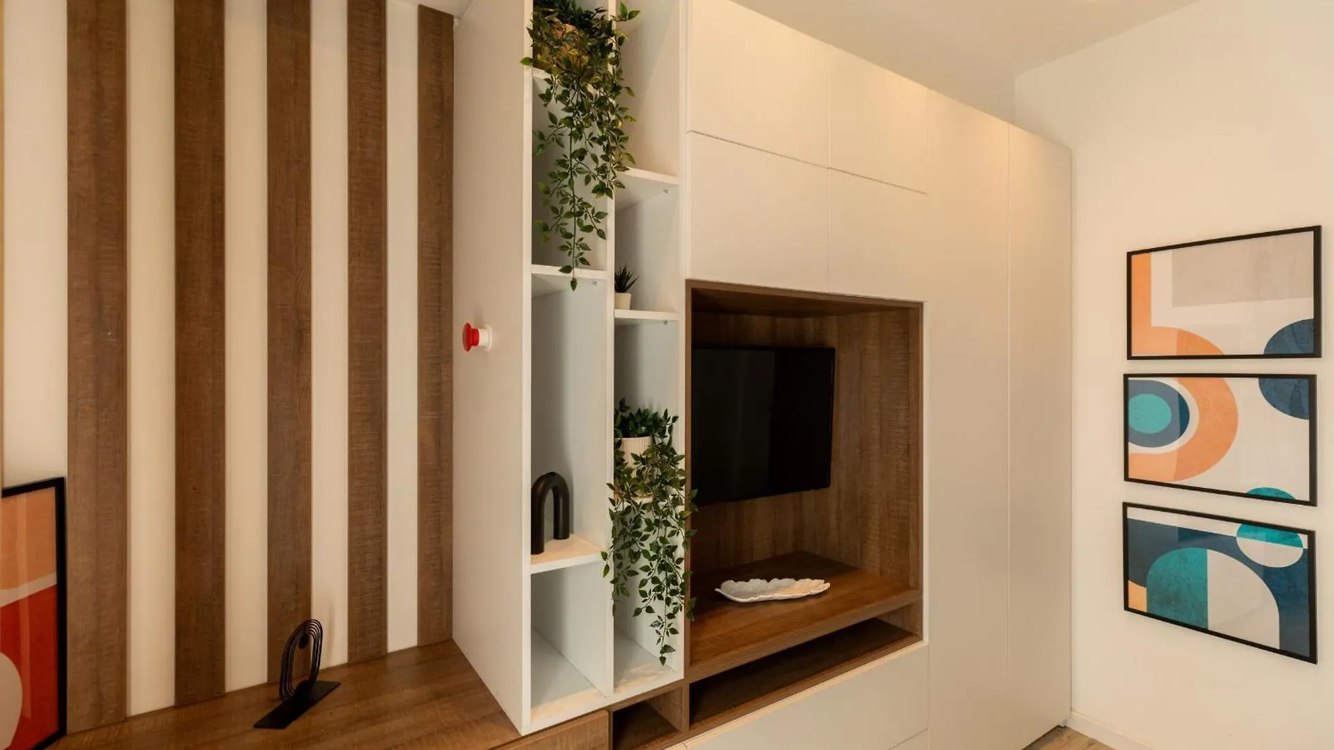 Modern Elegance In The Heart Of The City - Romana Square Apartments Bucharest