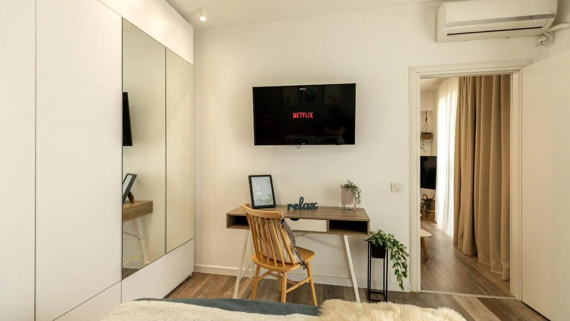 Modern Elegance In The Heart Of The City - Romana Square Apartments Bucharest
