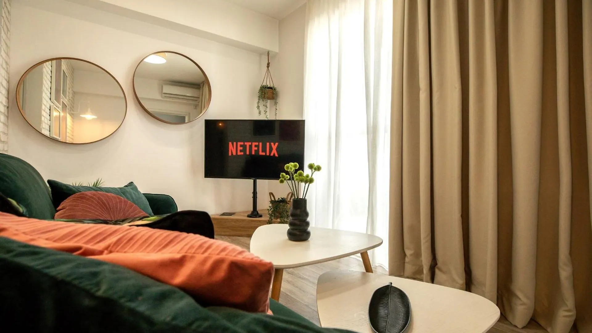 Modern Elegance In The Heart Of The City - Romana Square Apartments Bucharest
