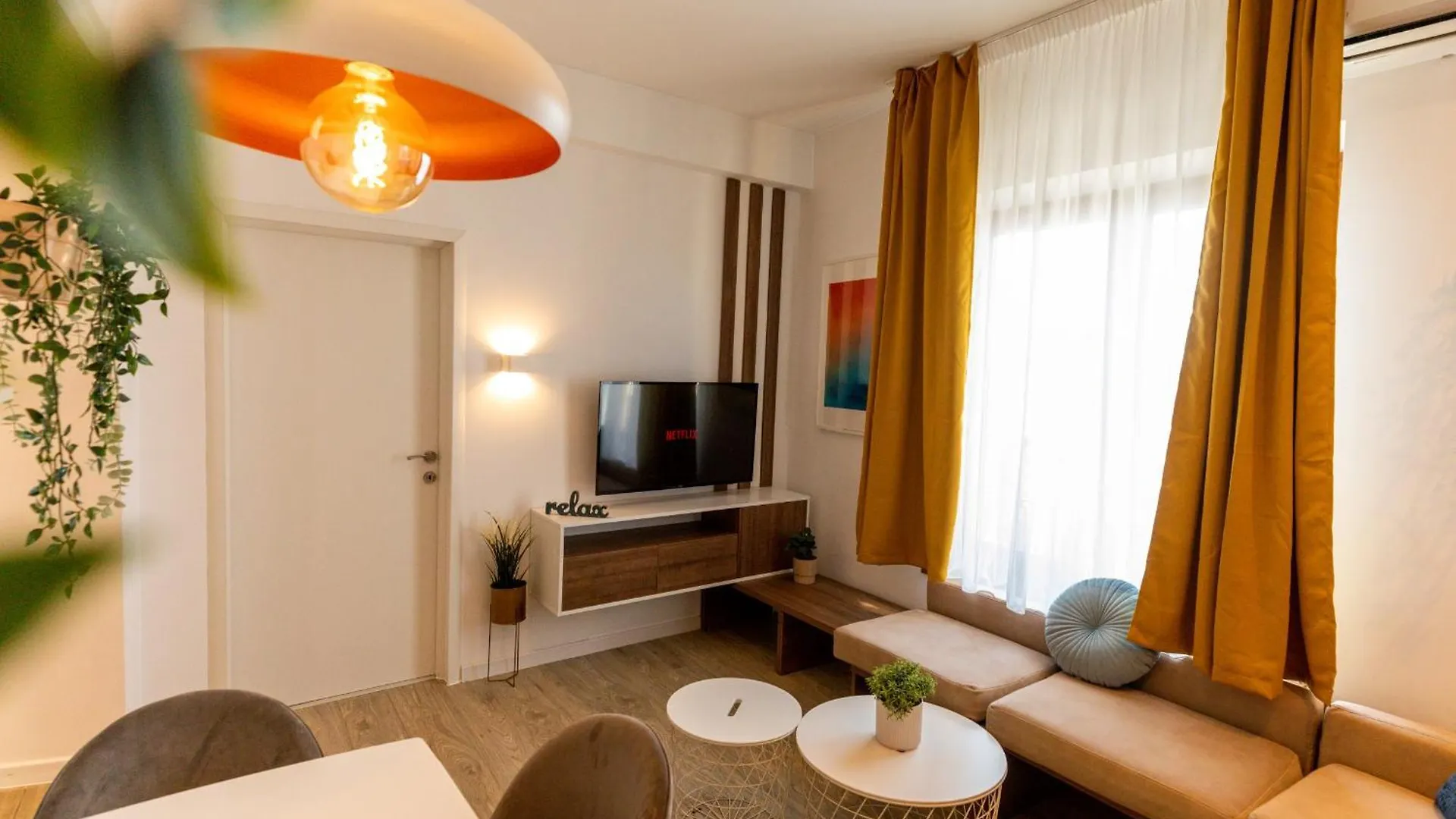 Modern Elegance In The Heart Of The City - Romana Square Apartments Bucharest Romania