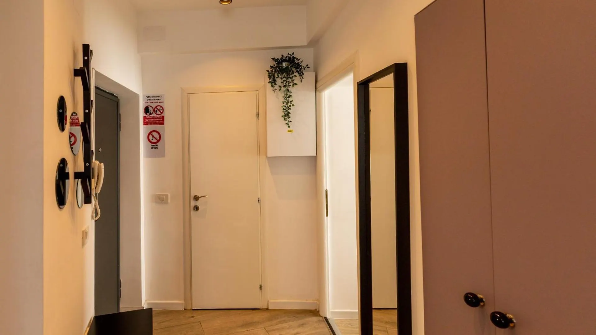 Modern Elegance In The Heart Of The City - Romana Square Apartments Bucharest Romania