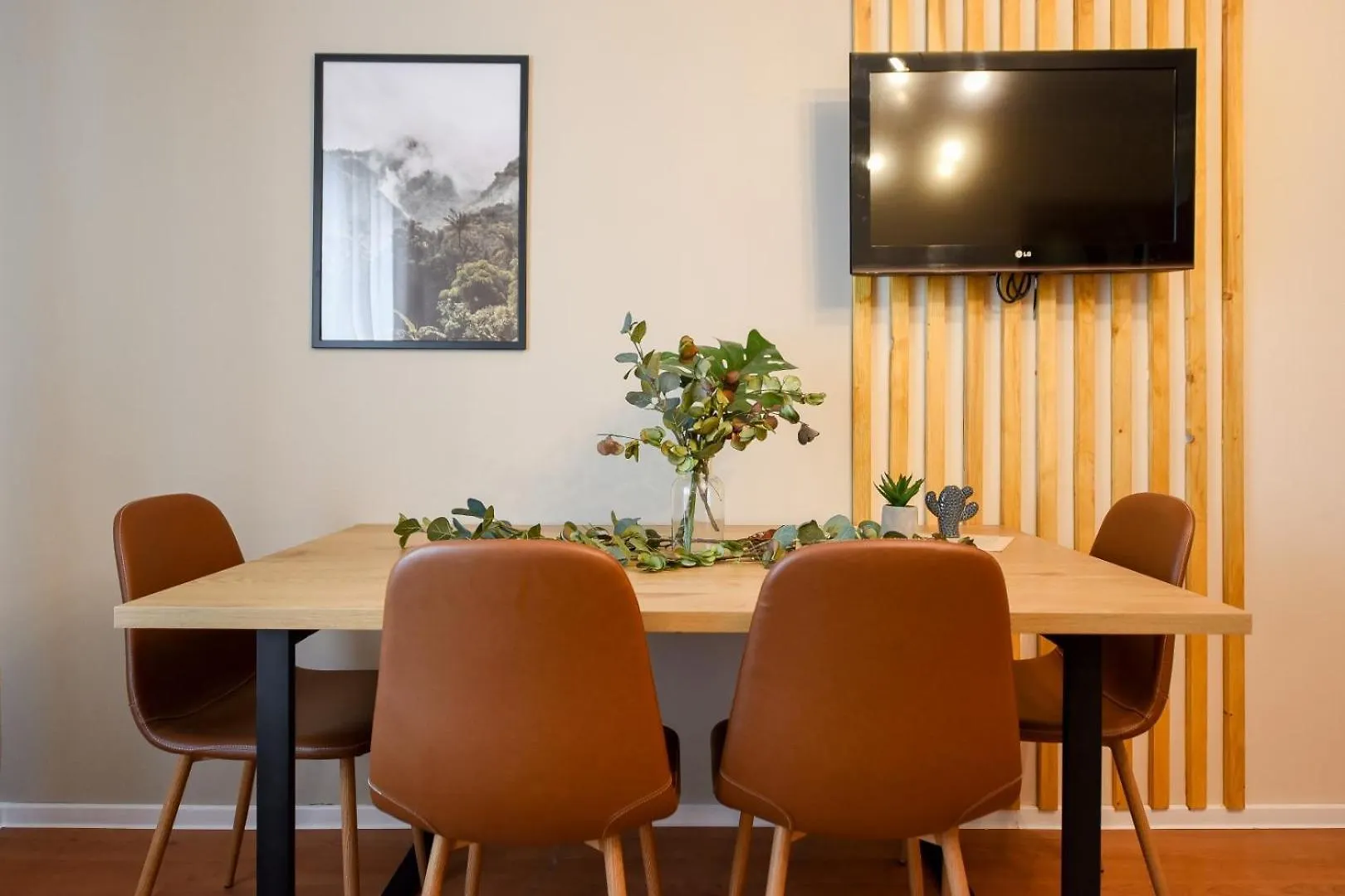Modern Elegance In The Heart Of The City - Romana Square Apartments Bucharest