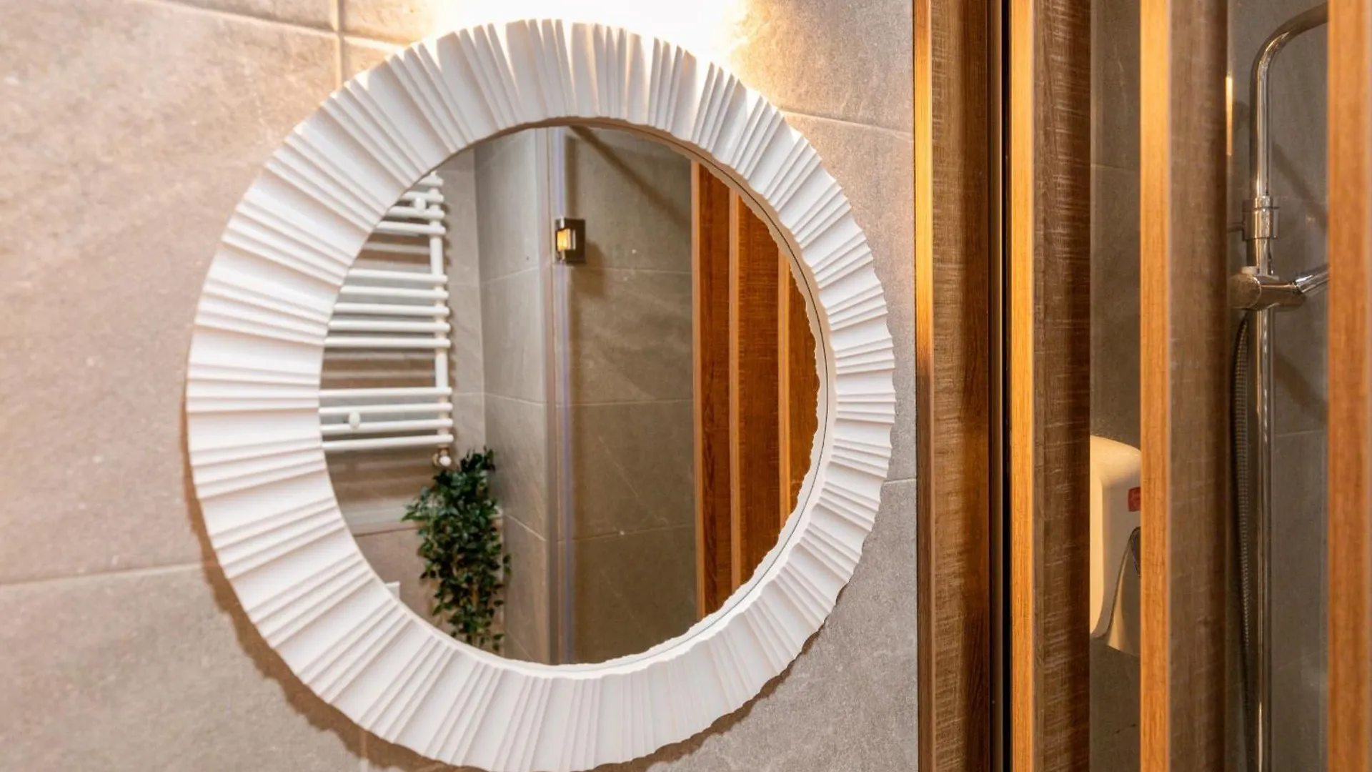 Modern Elegance In The Heart Of The City - Romana Square Apartments Bucharest