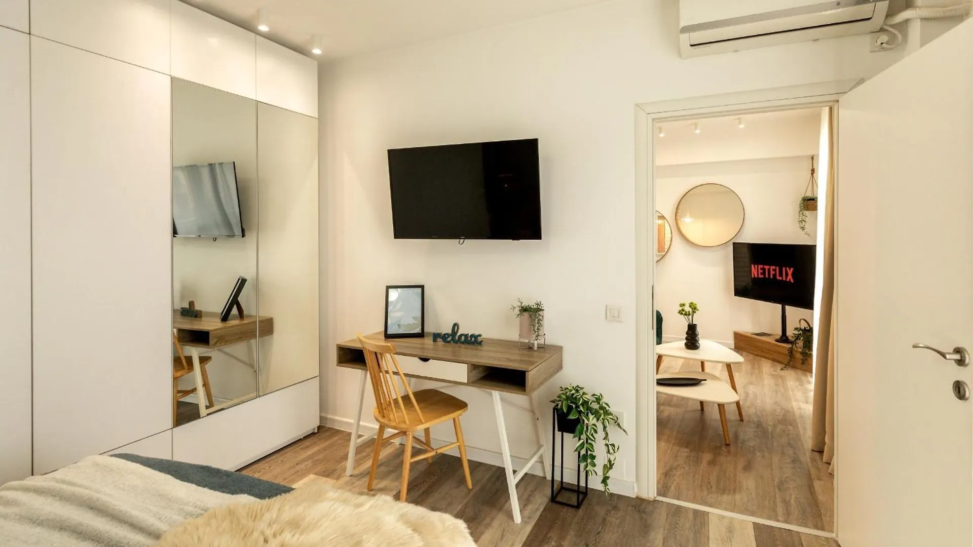 Modern Elegance In The Heart Of The City - Romana Square Apartments Bucharest