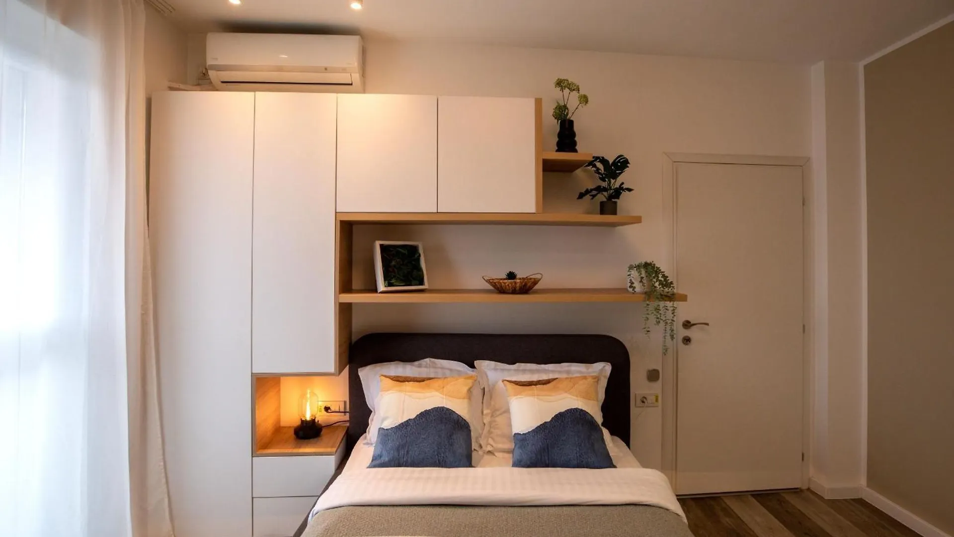 Modern Elegance In The Heart Of The City - Romana Square Apartments Bucharest