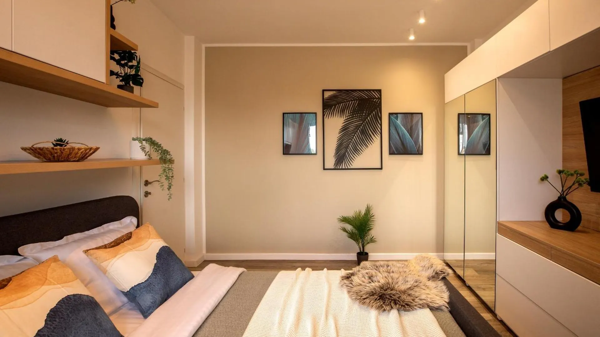 Modern Elegance In The Heart Of The City - Romana Square Apartments Bucharest Romania